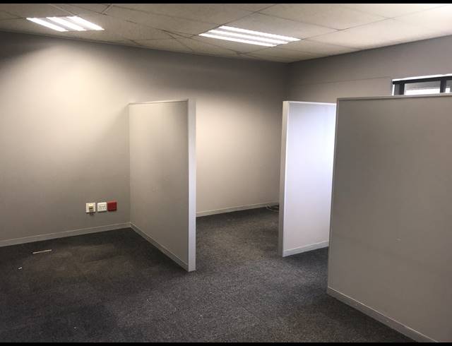 91M² OFFICE TO LET IN TYGER VALLEY